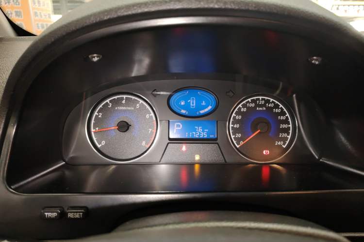 Used Geely Auto Classic Emgrand 2013 Hatchback 1.8L CVT Elite Model Instrument Cluster