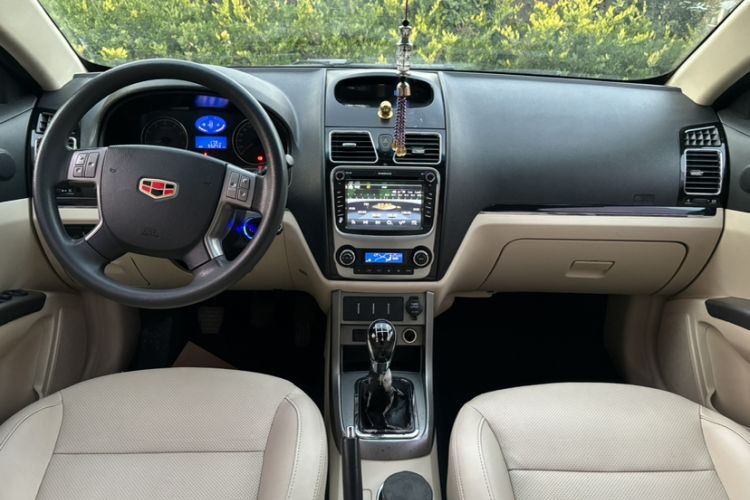 Used Geely Auto Classic Emgrand 2013 Sedan 1.8L Manual Elite Model Interior 5