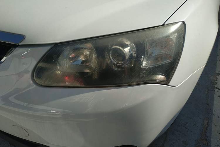 Used Geely Auto Classic Emgrand 2013 Hatchback 1.5L Manual Luxury Model Left Front Headlight