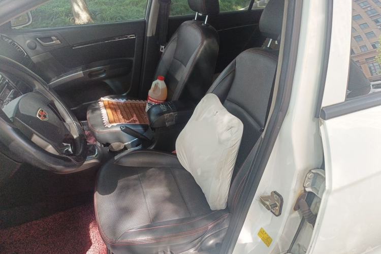 Used Geely Auto Classic Emgrand 2013 Hatchback 1.5L Manual Entry-Level Model Left Front Seat