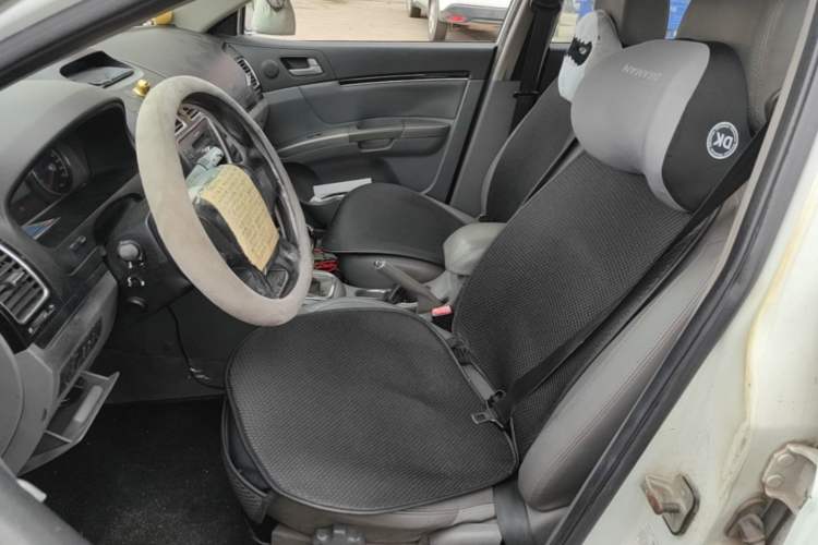 Used Geely Auto Classic Emgrand 2013 Sedan 1.8L Manual Entry-Level CNG Model Left Front Seat