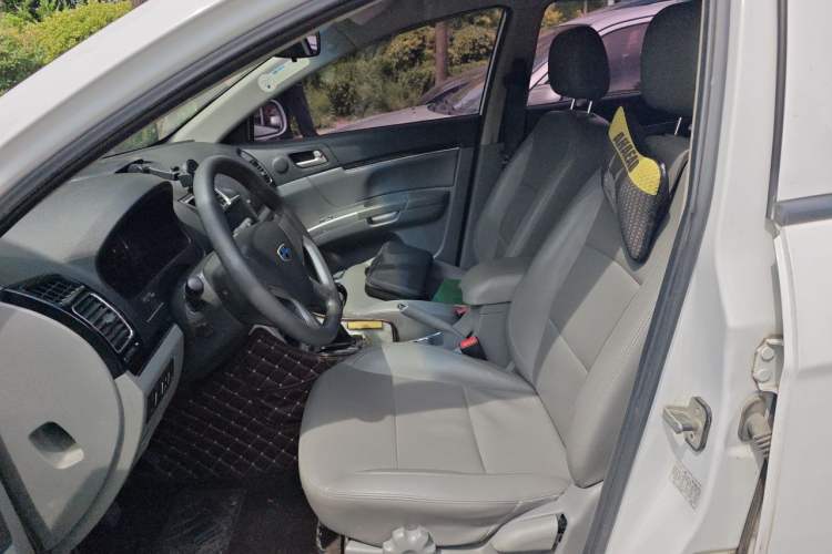 Used Geely Auto Classic Emgrand 2013 Sedan 1.8L Manual Elite CNG Model Left Front Seat