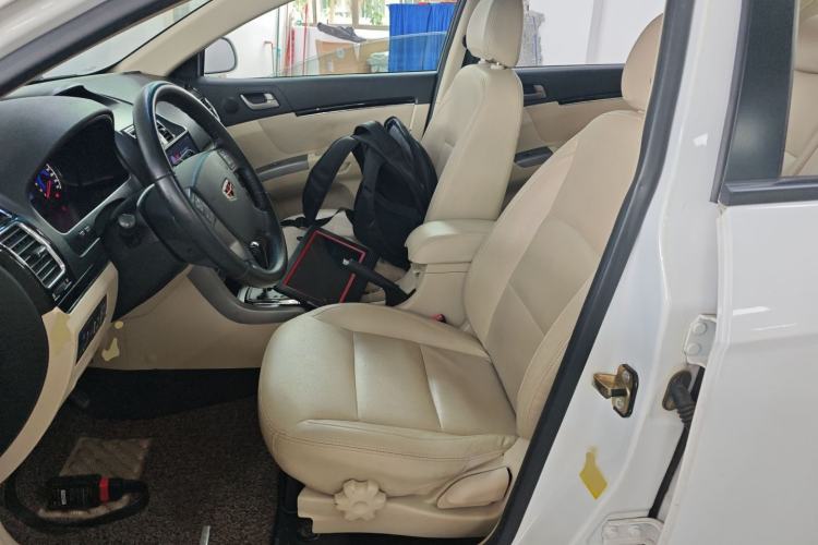 Used Geely Auto Classic Emgrand 2013 Sedan 1.8L CVT Elite Model Left Front Seat