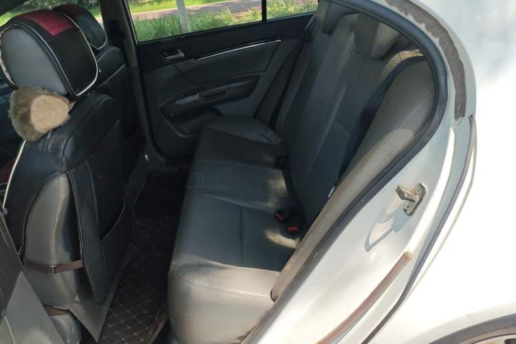 Used Geely Auto Classic Emgrand 2013 Sedan 1.8L CNG Manual Classic Comfort Model Left Rear Seat
