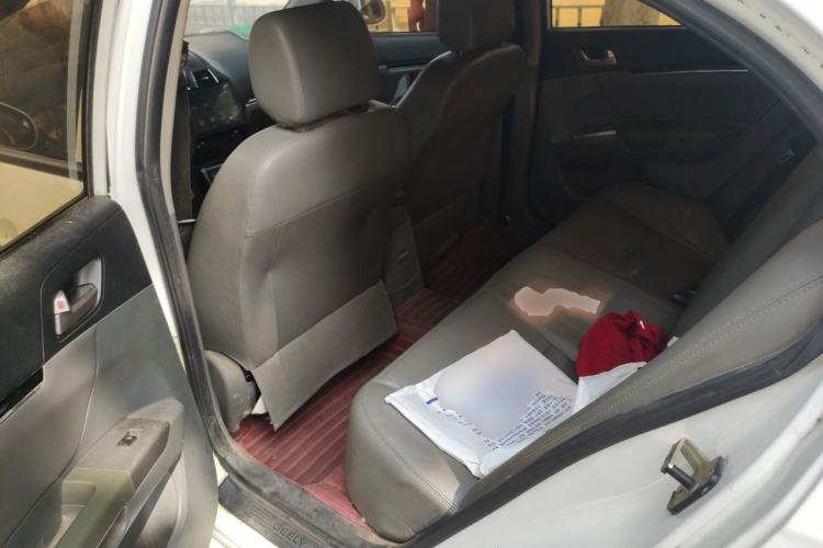 Used Geely Auto Classic Emgrand 2013 Sedan 1.8L Manual Elite CNG Model Left Rear Seat