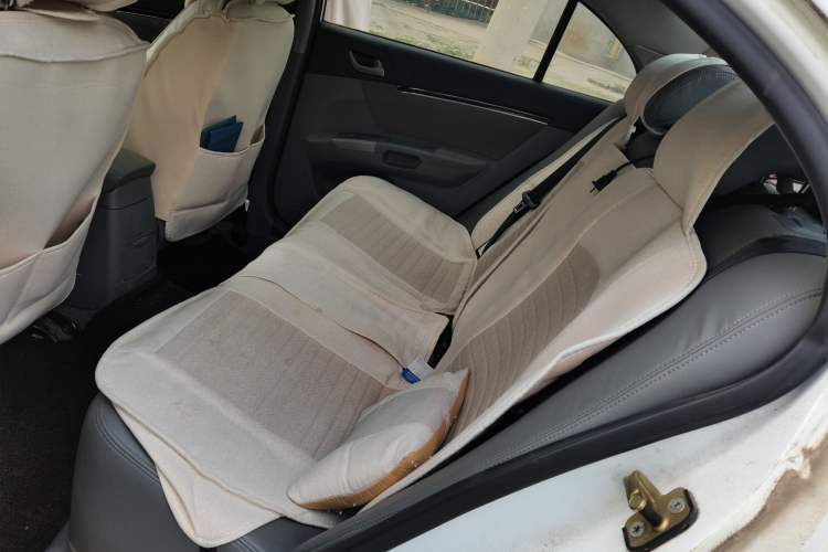 Used Geely Auto Classic Emgrand 2013 Sedan 1.5L Manual Entry-Level Model Left Rear Seat