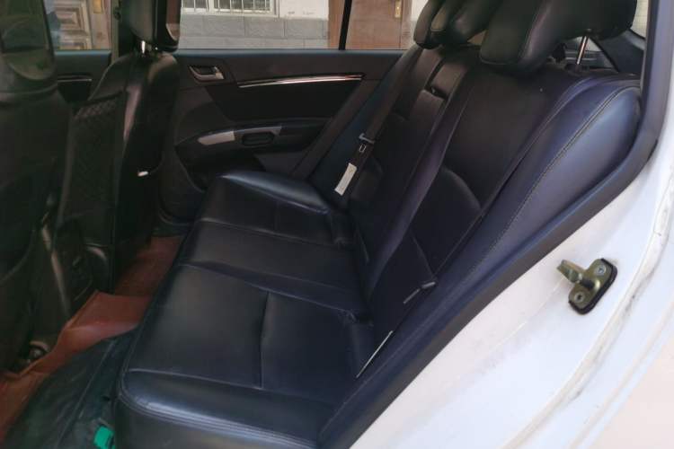 Used Geely Auto Classic Emgrand 2013 Hatchback 1.5L Manual Entry-Level Model Left Rear Seat