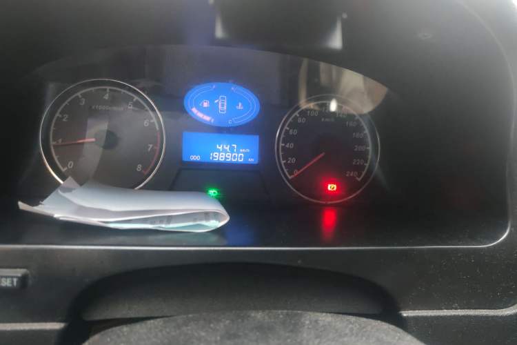 Used Geely Auto Classic Emgrand 2013 Sedan 1.5L Manual Elite Model Odometer Close Up