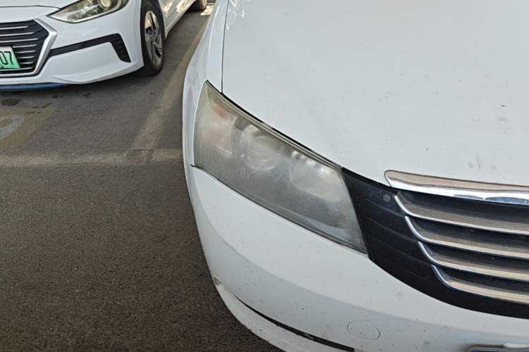 Used Geely Auto Classic Emgrand 2013 Sedan 1.5L Manual Entry-Level Model Right Front Headlight