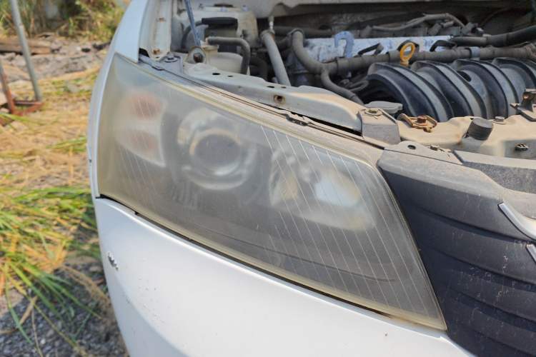 Used Geely Auto Classic Emgrand 2013 Sedan 1.5L Manual Entry-Level Model Right Front Headlight