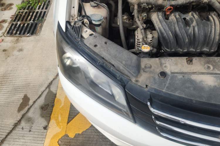 Used Geely Auto Classic Emgrand 2013 Sedan 1.8L Manual Elite Model Right Front Headlight