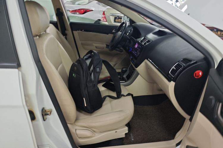 Used Geely Auto Classic Emgrand 2013 Sedan 1.8L CVT Elite Model Right Front Seat