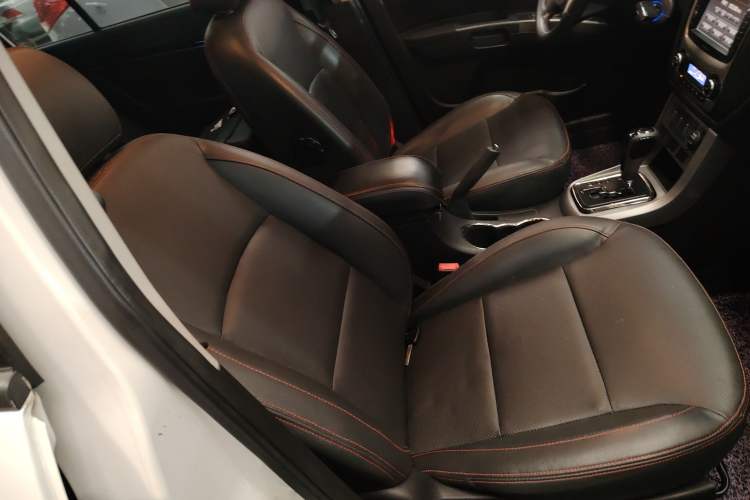 Used Geely Auto Classic Emgrand 2013 Hatchback 1.8L CVT Elite Model Right Front Seat