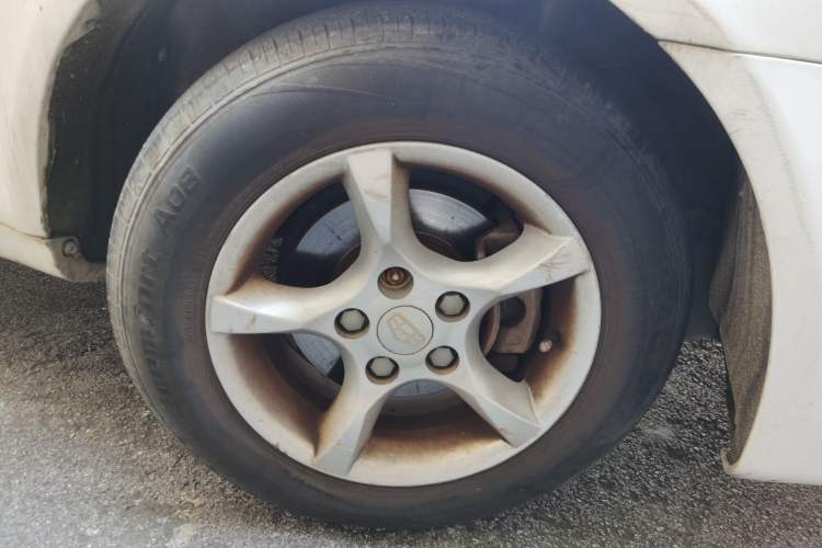 Used Geely Auto Classic Emgrand 2013 Hatchback 1.5L Manual Entry-Level Model Right Front Wheel Hub