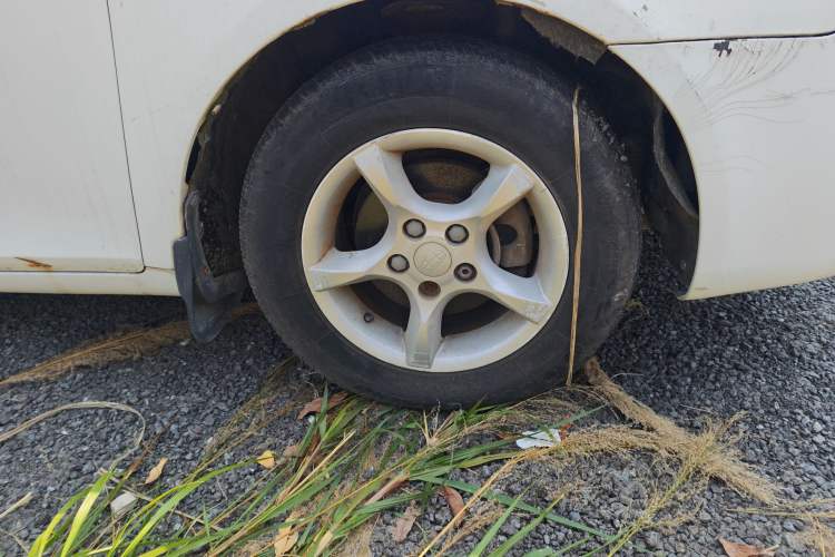 Used Geely Auto Classic Emgrand 2013 Sedan 1.5L Manual Entry-Level Model Right Front Wheel Hub