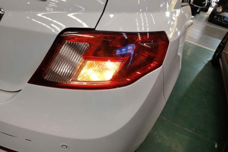 Used Geely Auto Classic Emgrand 2013 Hatchback 1.8L CVT Elite Model Right Rear Taillight