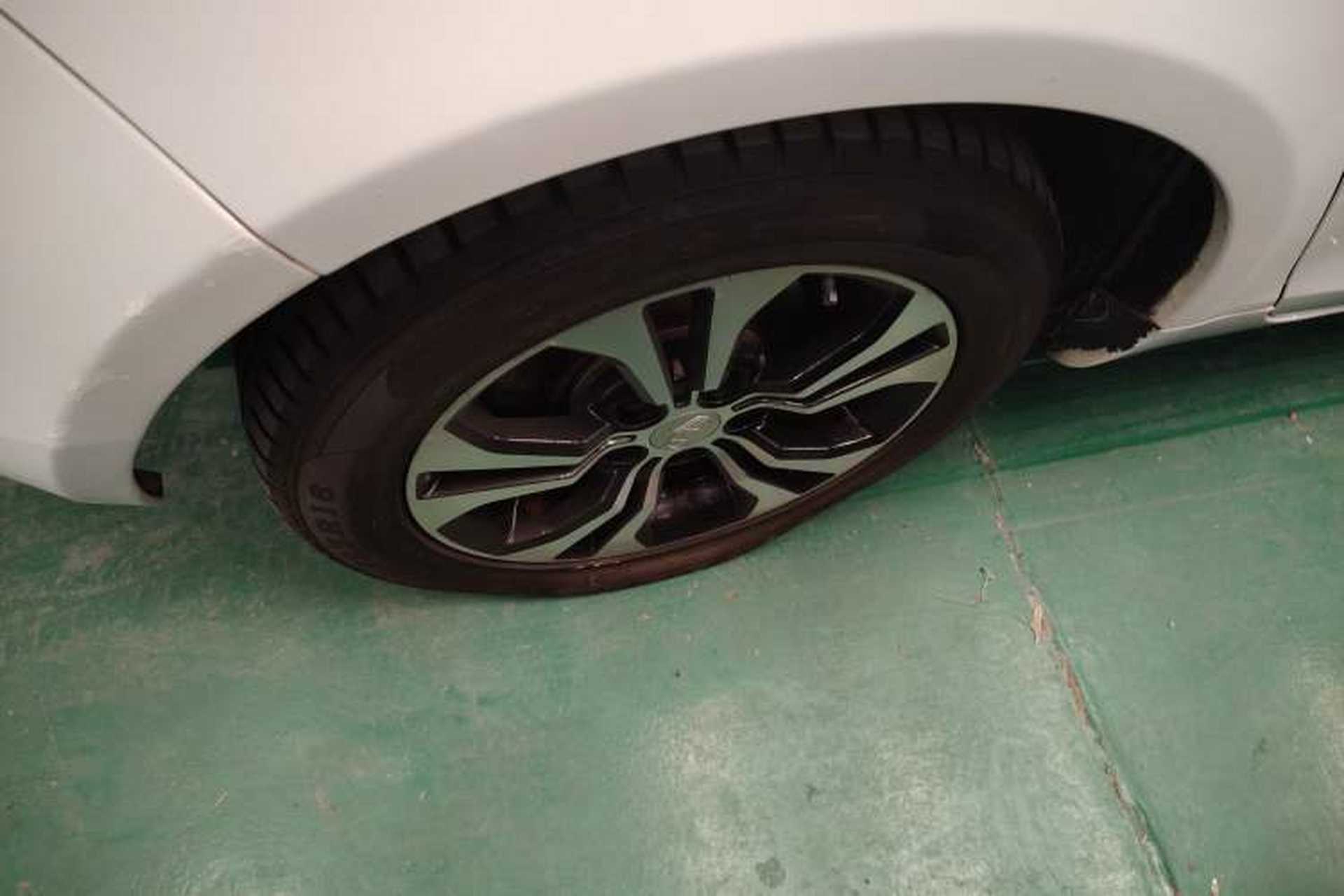 Used Geely Auto Classic Emgrand 2013 Hatchback 1.8L CVT Elite Model Right Rear Wheel Hub