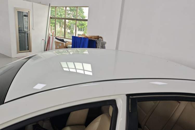 Used Geely Auto Classic Emgrand 2013 Sedan 1.8L CVT Elite Model Roof