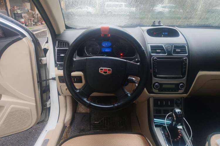 Used Geely Auto Classic Emgrand 2013 Sedan 1.5L Manual Elite Model Steering Wheel