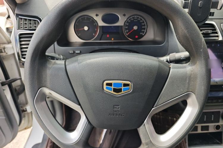 Used Geely Auto Classic Emgrand 2013 Sedan 1.8L Manual Elite CNG Model Steering Wheel