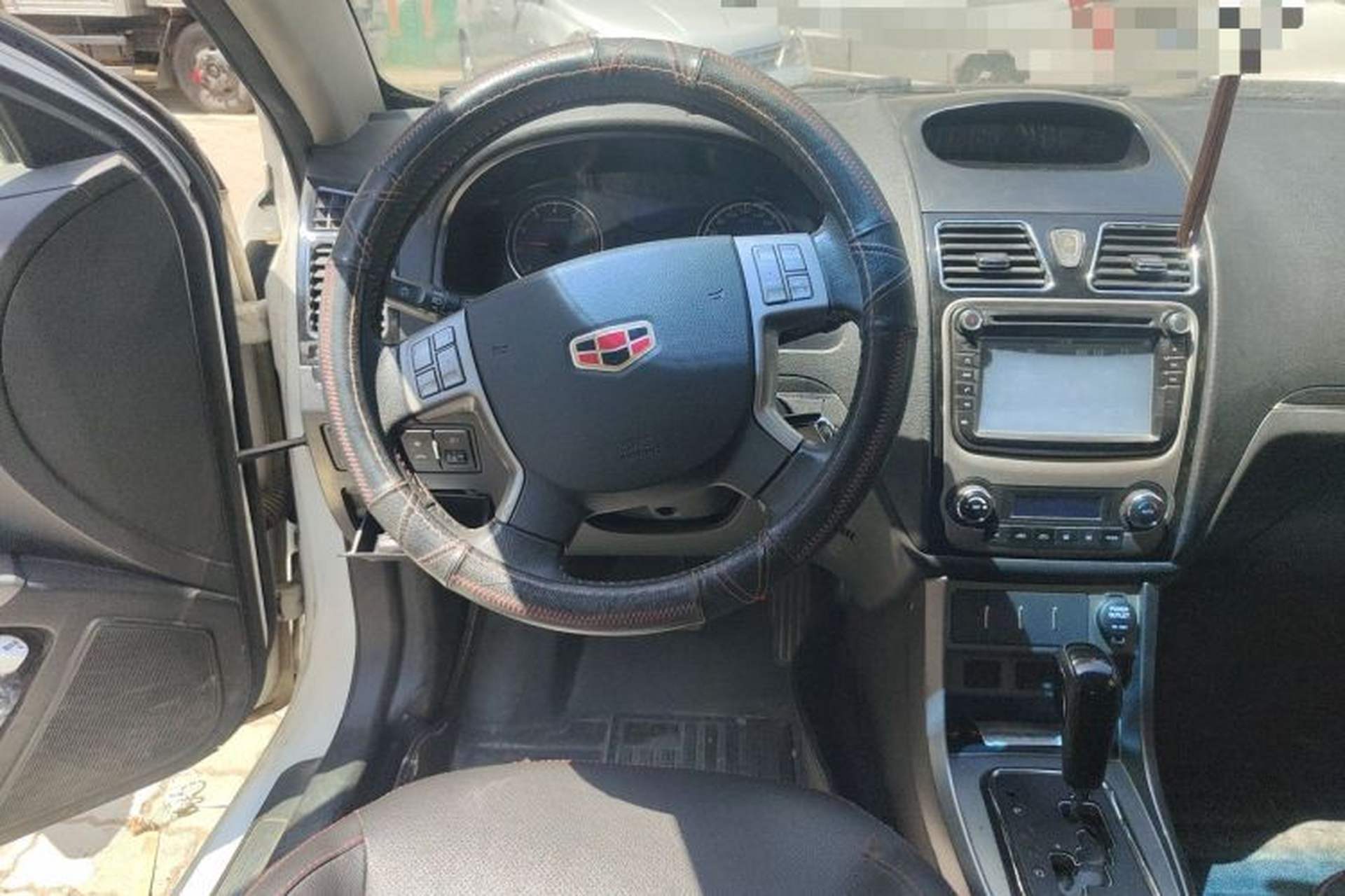 Used Geely Auto Classic Emgrand 2013 Hatchback 1.8L CVT Elite Model Steering Wheel