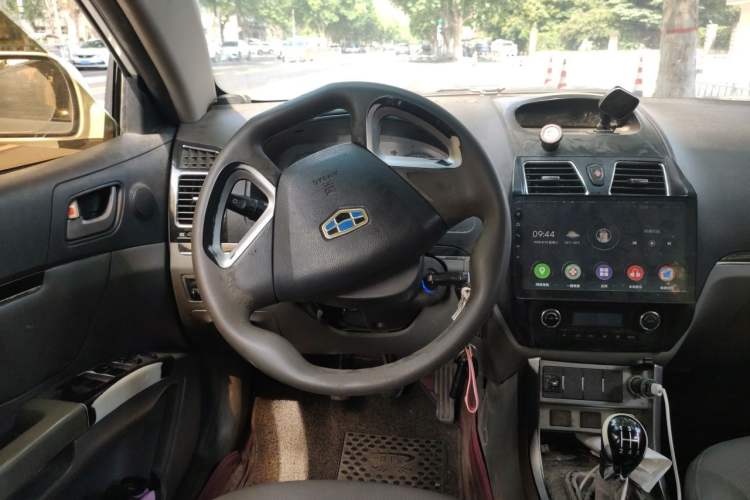 Used Geely Auto Classic Emgrand 2013 Sedan 1.8L Manual Elite CNG Model Steering Wheel