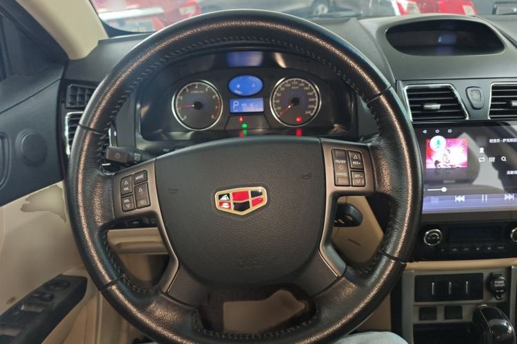 Used Geely Auto Classic Emgrand 2013 Sedan 1.8L CVT Elite Model Steering Wheel