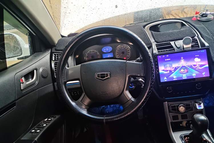 Used Geely Auto Classic Emgrand 2013 Hatchback 1.5L Manual Elite Model Steering Wheel