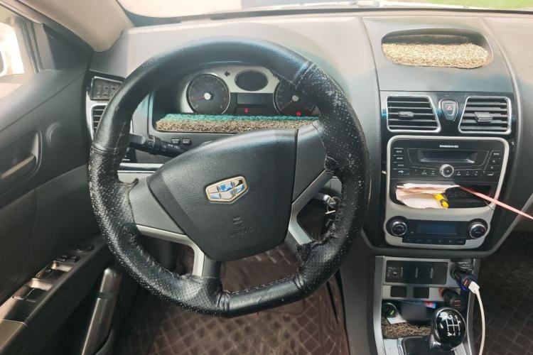 Used Geely Auto Classic Emgrand 2013 Sedan 1.8L Manual Entry-Level CNG Model Steering Wheel