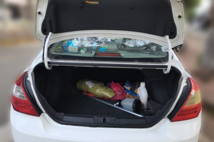 Used Geely Auto Classic Emgrand 2013 Sedan 1.5L Manual Entry-Level Model Trunk