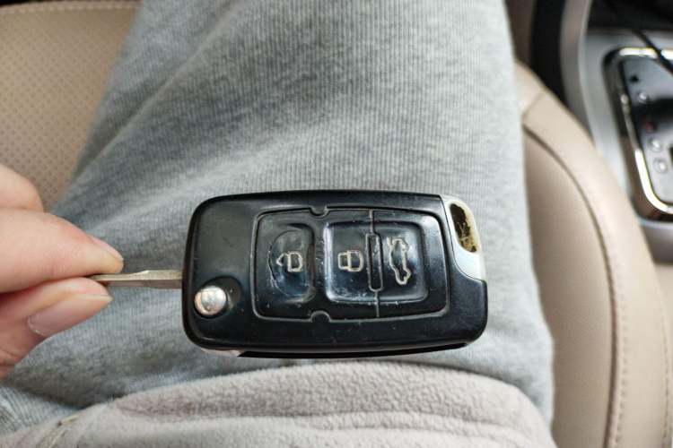Used Geely Auto Classic Emgrand 2013 Sedan 1.8L CVT Elite Model Vehicle Key