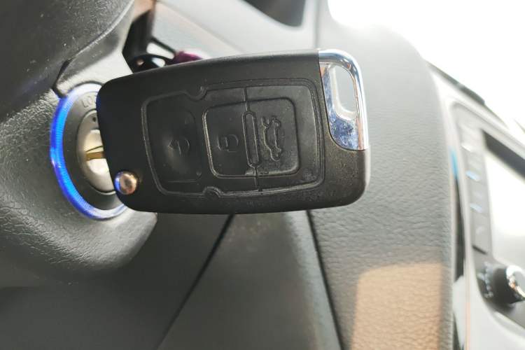 Used Geely Auto Classic Emgrand 2013 Hatchback 1.8L CVT Prestige Model Vehicle Key