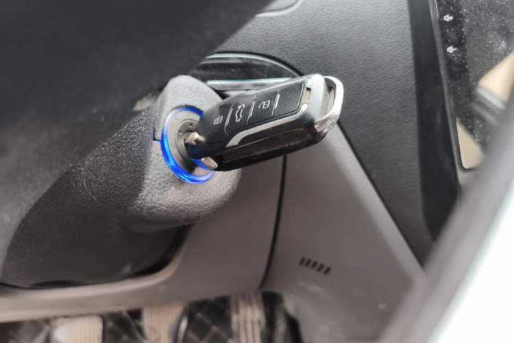 Used Geely Auto Classic Emgrand 2013 Sedan 1.8L Manual Elite Model Vehicle Key