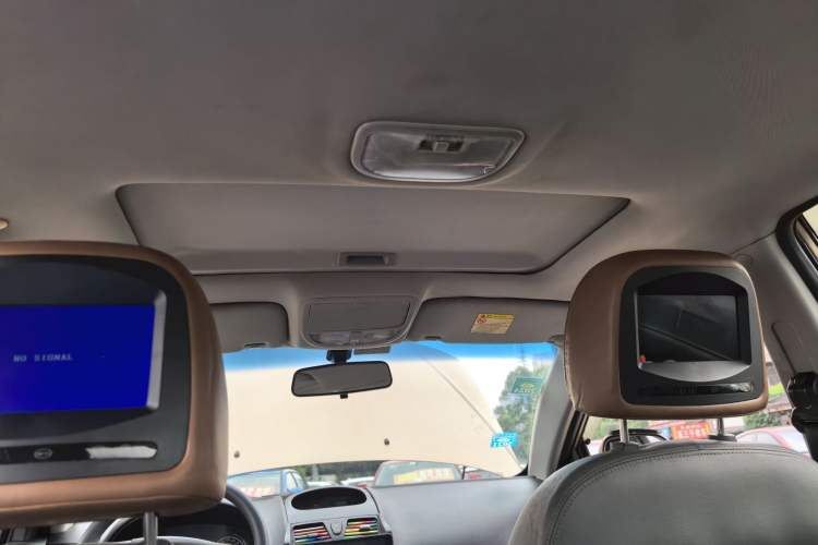 Used Geely Auto Classic Emgrand 2013 Sedan 1.5L Manual Entry-Level Model Audio And AC Panel