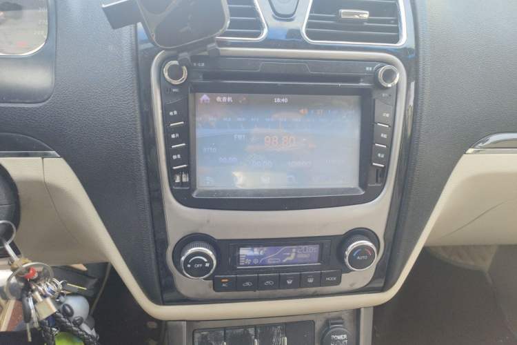 Used Geely Auto Classic Emgrand 2013 Sedan 1.5L Manual Elite Model Audio And AC Panel