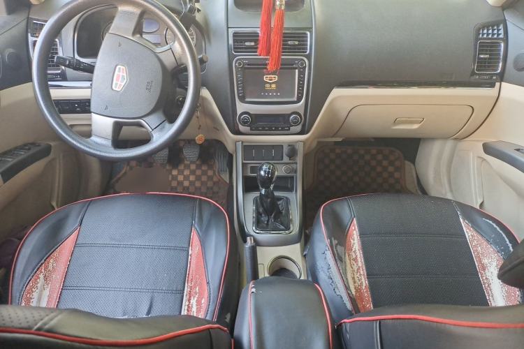 Used Geely Auto Classic Emgrand 2013 Sedan 1.5L Manual Elite Model Center Console