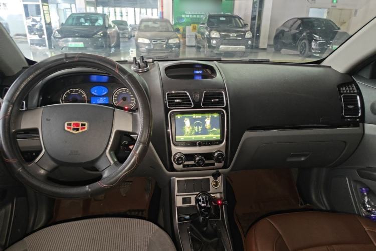 Used Geely Auto Classic Emgrand 2013 Sedan 1.5L Manual Entry-Level Model Center Console