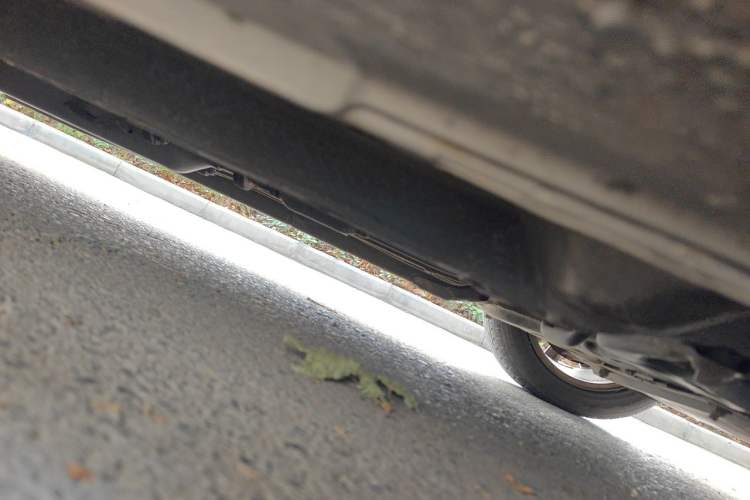 Used Geely Auto Classic Emgrand 2013 Sedan 1.5L Manual Elite Model Chassis Front Right