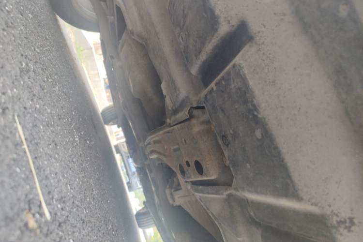 Used Geely Auto Classic Emgrand 2013 Sedan 1.5L Manual Elite Model Chassis Front