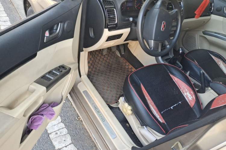 Used Geely Auto Classic Emgrand 2013 Sedan 1.5L Manual Elite Model Driver Seat