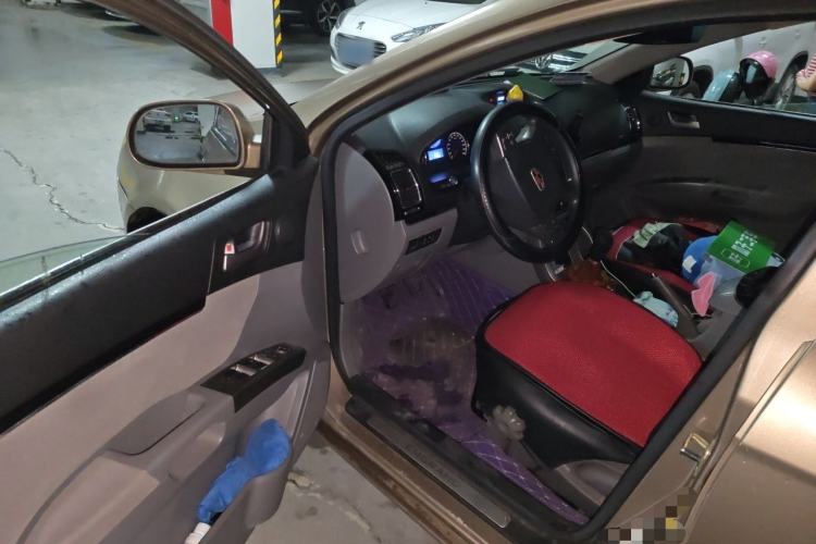 Used Geely Auto Classic Emgrand 2013 Sedan 1.5L Manual Entry-Level Model Driver Seat