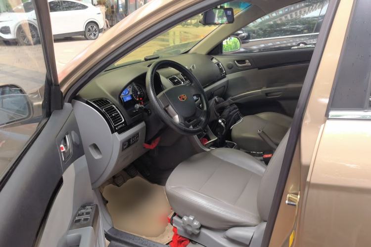 Used Geely Auto Classic Emgrand 2013 Sedan 1.8L Manual Entry-Level CNG Model Driver Seat