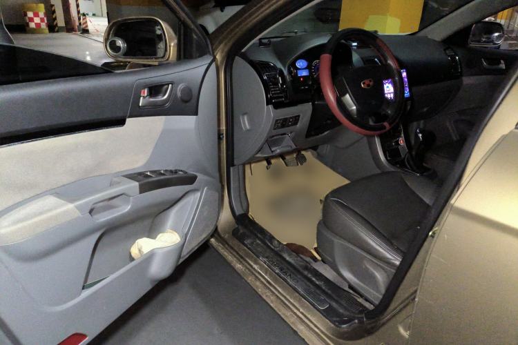 Used Geely Auto Classic Emgrand 2013 Sedan 1.5L Manual Entry-Level Model Driver Seat