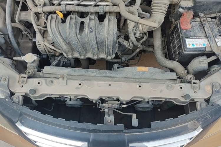 Used Geely Auto Classic Emgrand 2013 Sedan 1.5L Manual Entry-Level Model Engine Bay