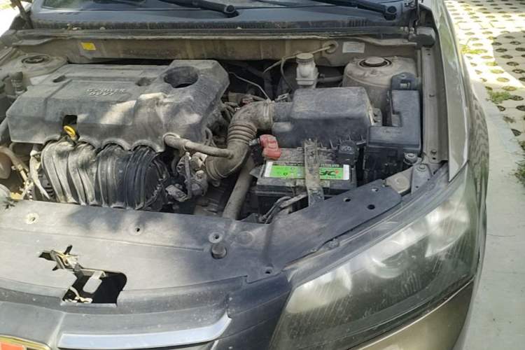 Used Geely Auto Classic Emgrand 2013 Sedan 1.5L Manual Elite Model Engine Bay Left