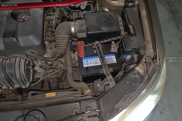 Used Geely Auto Classic Emgrand 2013 Sedan 1.5L Manual Entry-Level Model Engine Bay Left