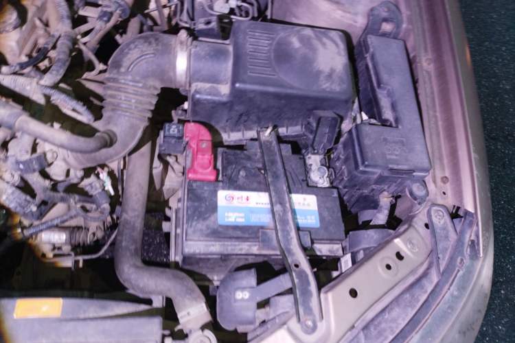 Used Geely Auto Classic Emgrand 2013 Sedan 1.5L Manual Entry-Level Model Engine Bay Left
