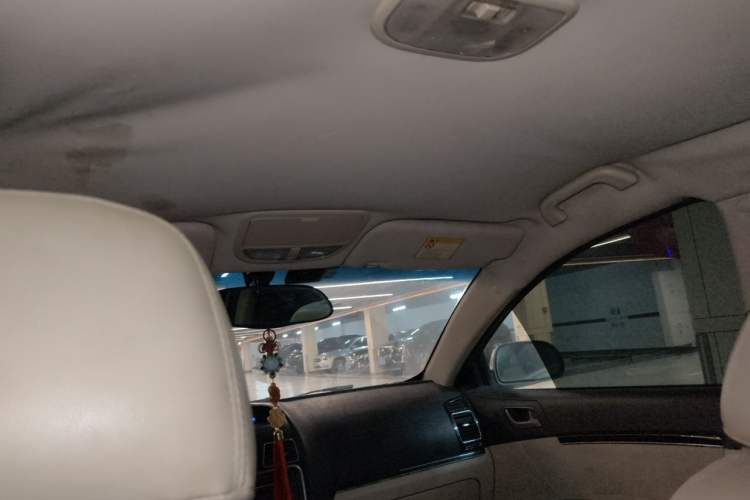 Used Geely Auto Classic Emgrand 2013 Hatchback 1.5L Manual Elite Model Headliner