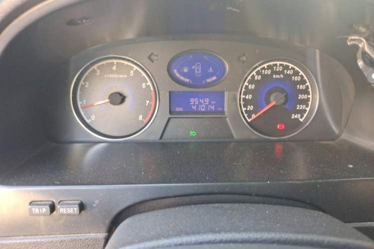 Used Geely Auto Classic Emgrand 2013 Sedan 1.5L Manual Elite Model Instrument Cluster