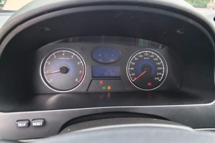 Used Geely Auto Classic Emgrand 2013 Sedan 1.5L Manual Entry-Level Model Instrument Cluster